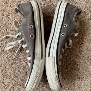 Grey converse 🤍